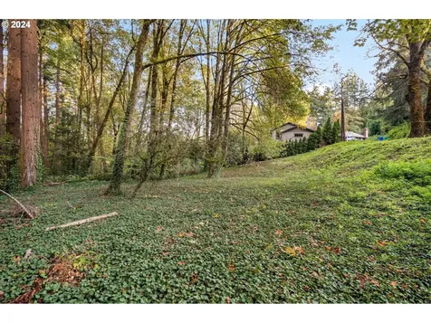 4666 NW Woodside Terrace Portland OR 97210