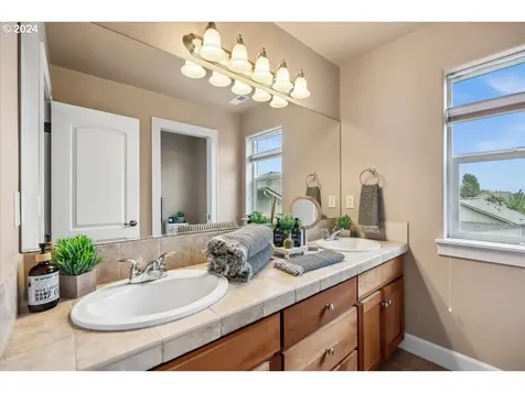 1021 Hartford Drive Forest Grove OR 97116