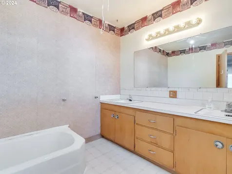 24318 NE 10th Avenue Ridgefield WA 98642