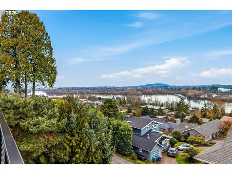 7528 S Kelly Avenue Portland OR 97219
