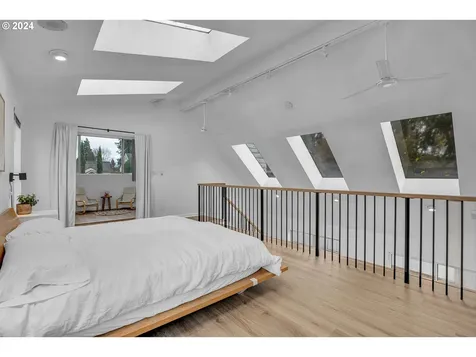 8603 SW 19th Avenue Portland OR 97219