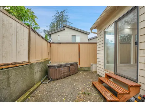 8603 SW 19th Avenue Portland OR 97219