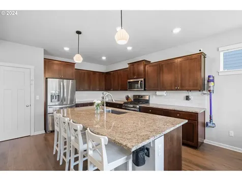 3813 S Willow Drive Ridgefield WA 98642