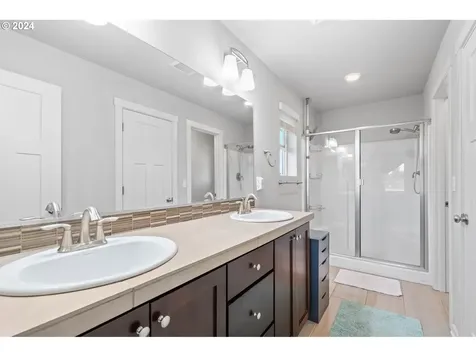 3813 S Willow Drive Ridgefield WA 98642