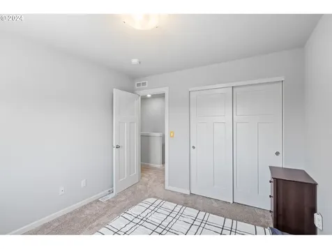 3813 S Willow Drive Ridgefield WA 98642
