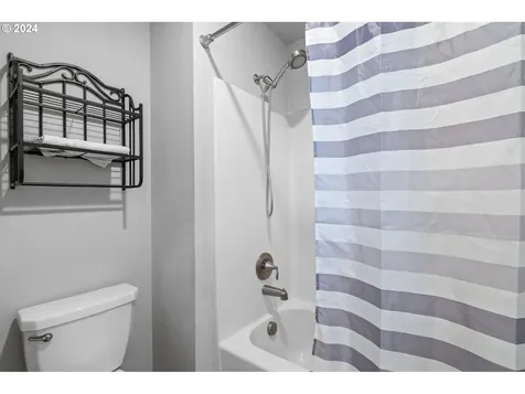 3813 S Willow Drive Ridgefield WA 98642