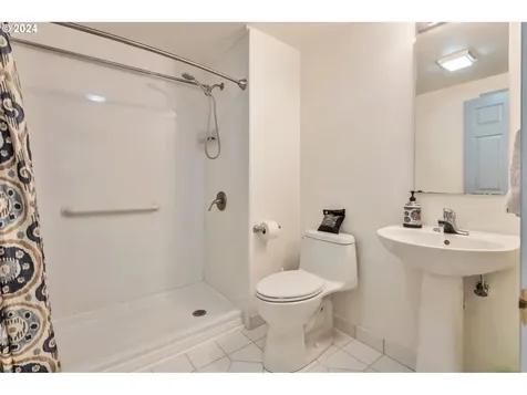 10215 Nw Village Heights Drive Portland OR 97229
