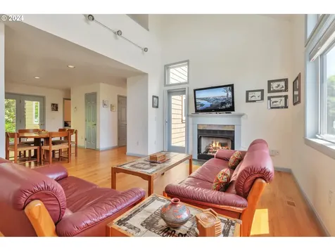 10215 Nw Village Heights Drive Portland OR 97229