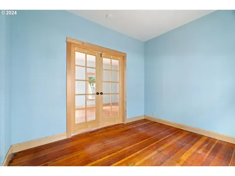 8080 SE 6th Avenue Portland OR 97202
