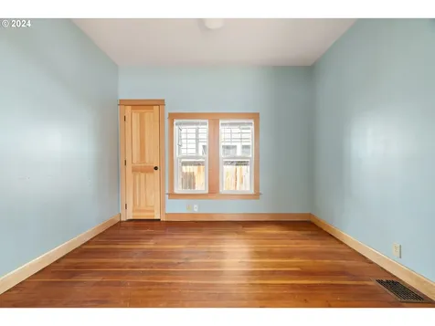 8080 SE 6th Avenue Portland OR 97202