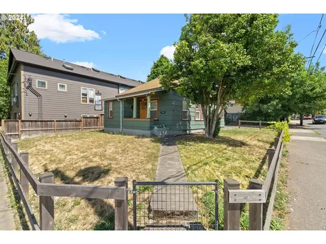 8080 SE 6th Avenue Portland OR 97202