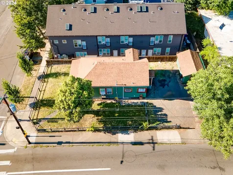8080 SE 6th Avenue Portland OR 97202