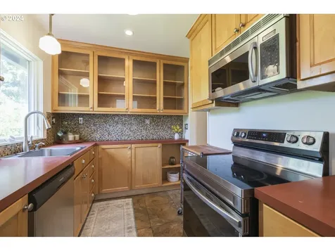 5713 Ne 13th Avenue Portland OR 97211