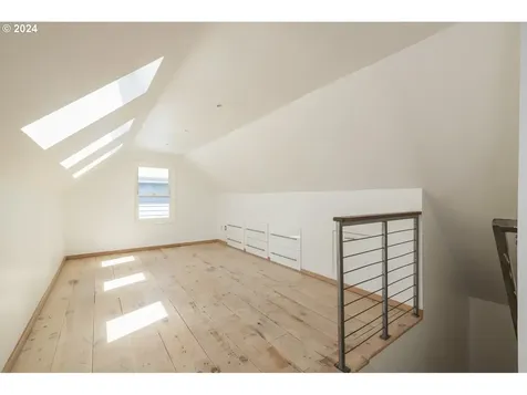 5713 Ne 13th Avenue Portland OR 97211