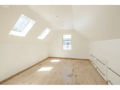 5713 Ne 13th Avenue Portland OR 97211