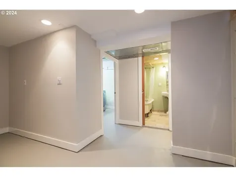 5713 Ne 13th Avenue Portland OR 97211