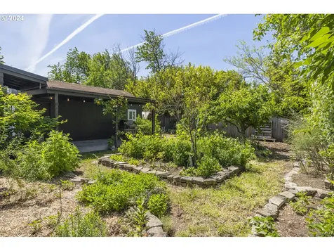 5713 Ne 13th Avenue Portland OR 97211