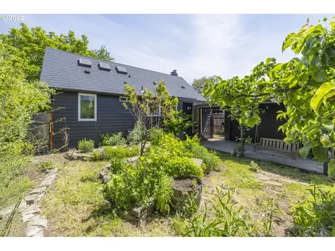 5713 Ne 13th Avenue Portland OR 97211