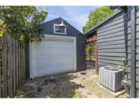 5713 Ne 13th Avenue Portland OR 97211
