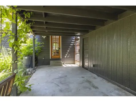 5713 Ne 13th Avenue Portland OR 97211