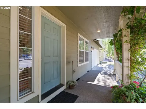 1788 SE Eagle Lane Gresham OR 97080