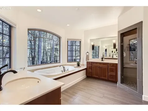 13516 NW Glendoveer Drive Portland OR 97231