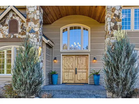13516 NW Glendoveer Drive Portland OR 97231