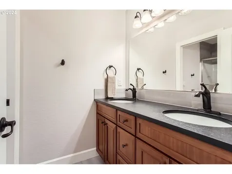 13516 NW Glendoveer Drive Portland OR 97231