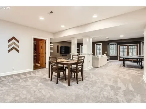 13516 NW Glendoveer Drive Portland OR 97231