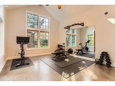 13516 NW Glendoveer Drive Portland OR 97231