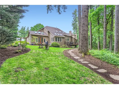 13516 NW Glendoveer Drive Portland OR 97231
