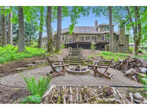 13516 NW Glendoveer Drive Portland OR 97231