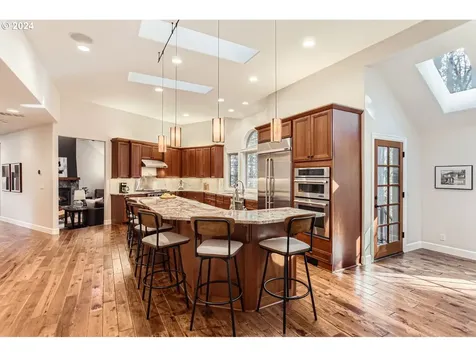 13516 NW Glendoveer Drive Portland OR 97231