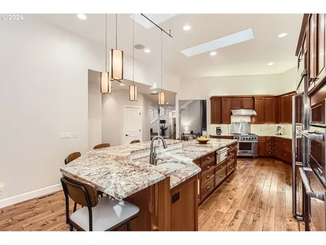 13516 NW Glendoveer Drive Portland OR 97231