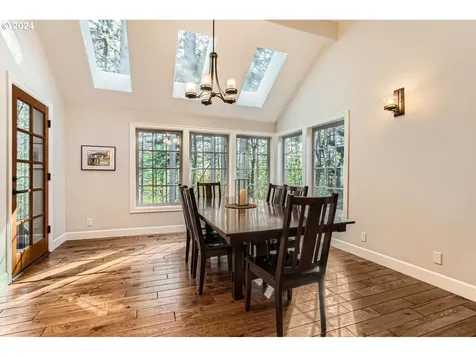 13516 NW Glendoveer Drive Portland OR 97231