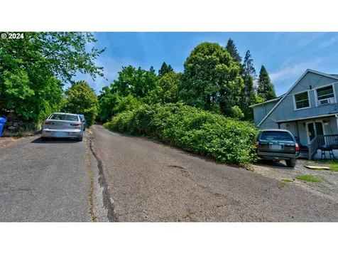 2856 SE 92nd Avenue Portland OR 97266