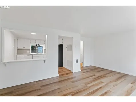 2835 Pearl Street Eugene OR 97405