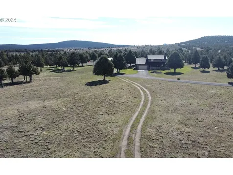 9395 Se Paulina Highway Prineville OR 97754
