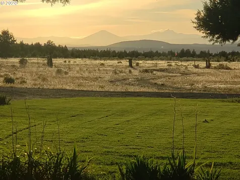 9395 Se Paulina Highway Prineville OR 97754