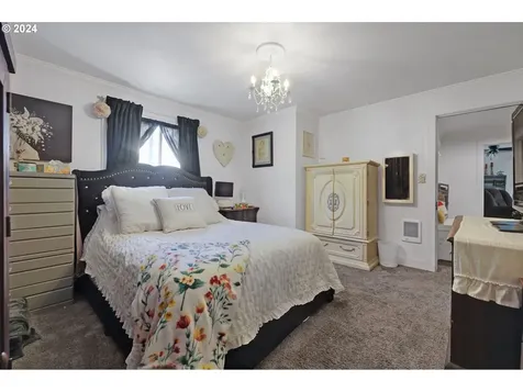 334 N 8th Street Cottage Grove OR 97424