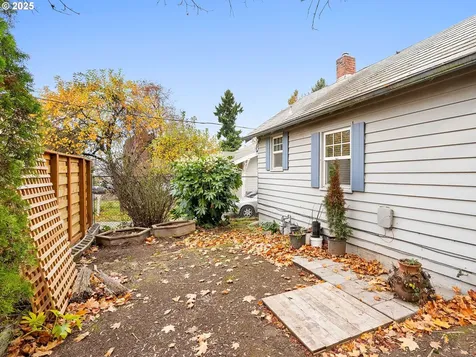9605 NE Prescott Street Portland OR 97220