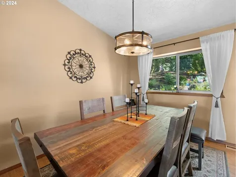 1303 Sw Linneman Avenue Gresham OR 97080
