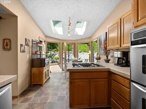 1303 Sw Linneman Avenue Gresham OR 97080