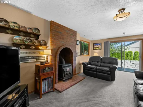 1303 Sw Linneman Avenue Gresham OR 97080