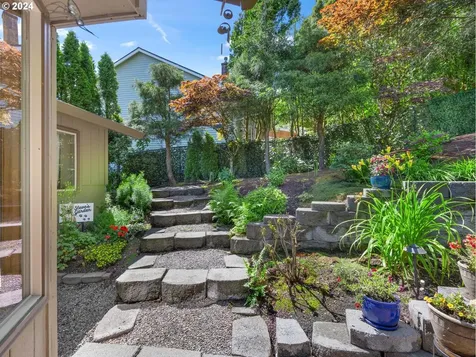 1303 Sw Linneman Avenue Gresham OR 97080