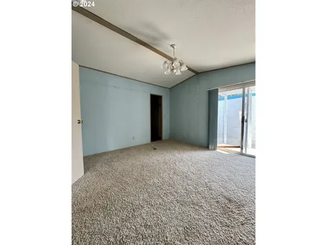 700 N Mill Street Creswell OR 97426