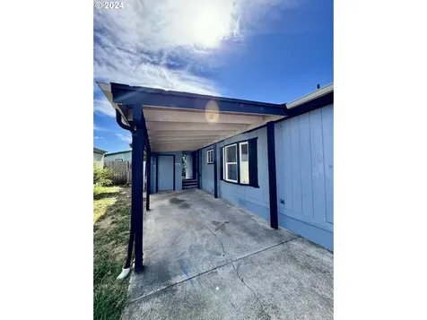 700 N Mill Street Creswell OR 97426