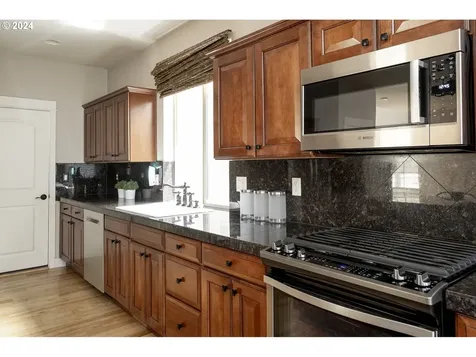 2550 Nw Parnell Terrace Portland OR 97229