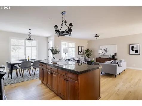 2550 Nw Parnell Terrace Portland OR 97229