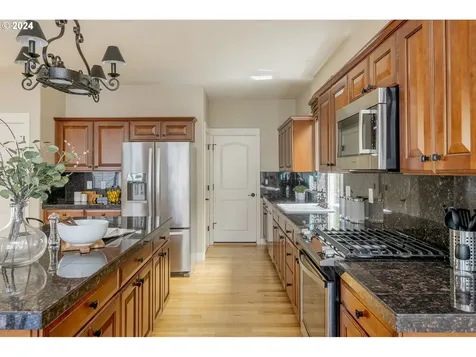 2550 Nw Parnell Terrace Portland OR 97229